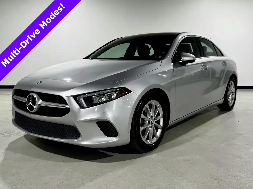 2022 Mercedes-Benz A-220